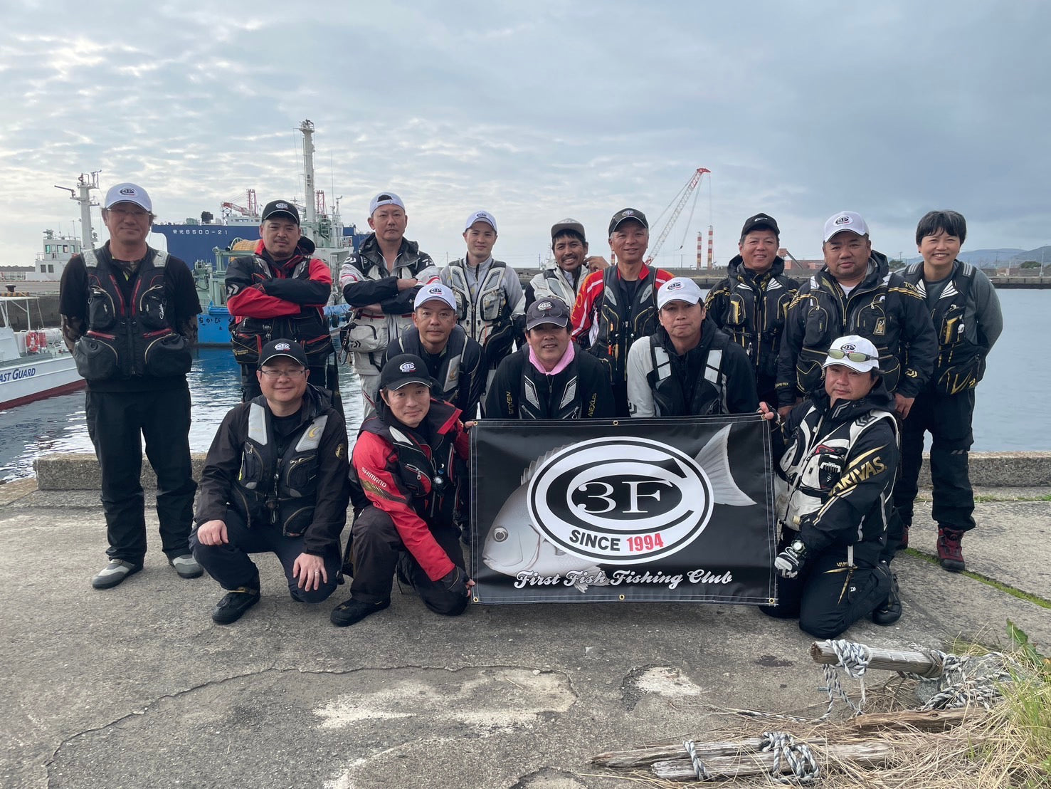甑島でのグレ釣り 3FC第3戦 上木原 – 釣りエサの総合メーカー